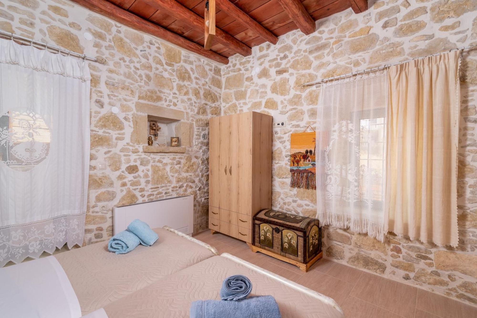 Joakim'S Villa Pitsidia Buitenkant foto